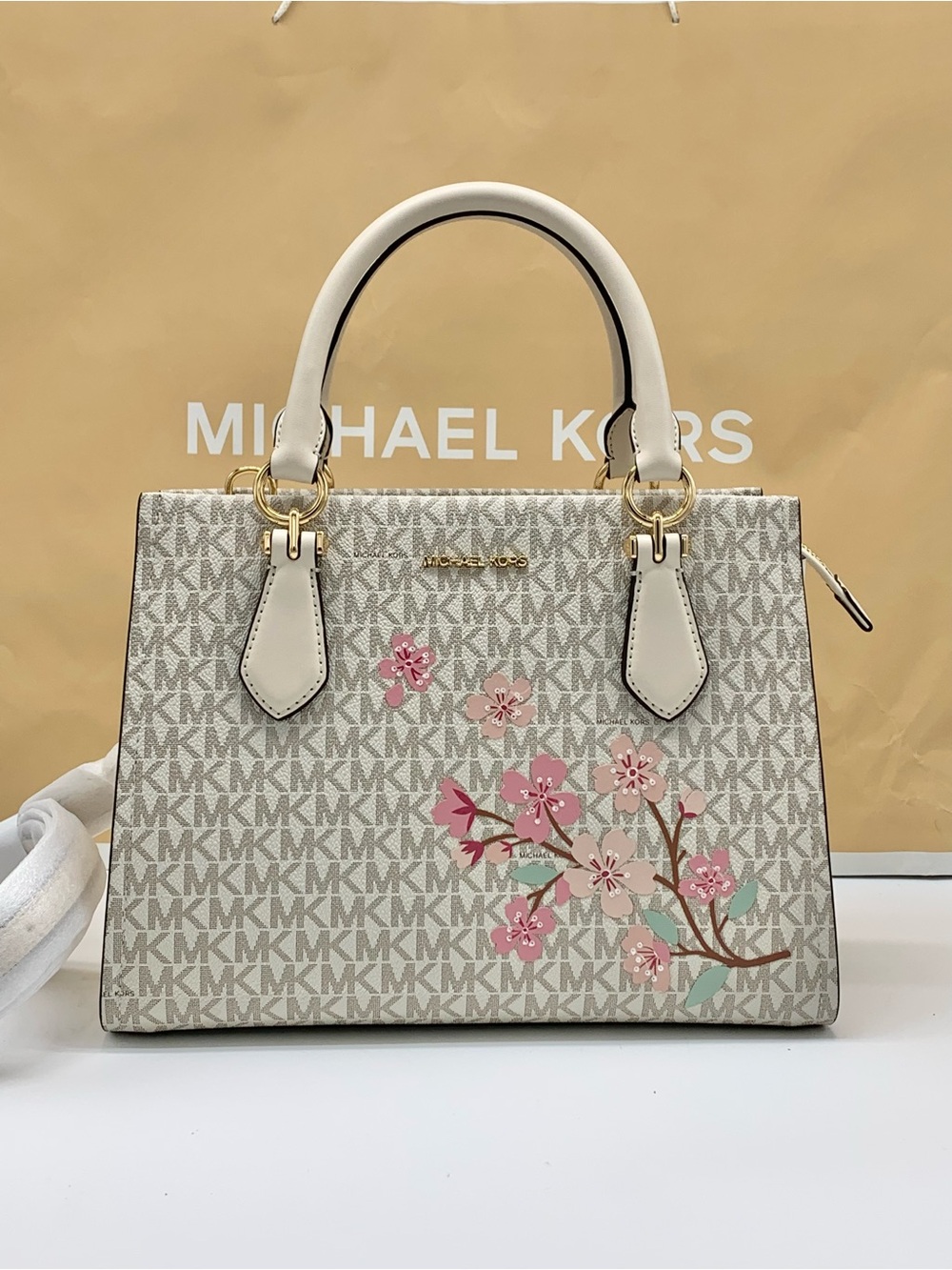 NWT Michael Kors Marilyn Medium Embellished Signature Logo
Satchel